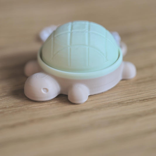 MELON-PAN TURTLE clicker keychain - SQUARES.WORKS