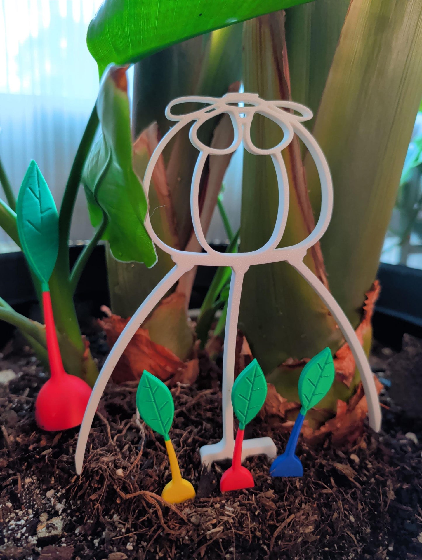 SPACE ONION plant trellis