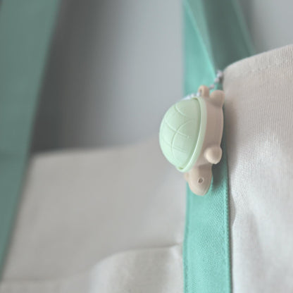 MELON-PAN TURTLE clicker keychain - SQUARES.WORKS