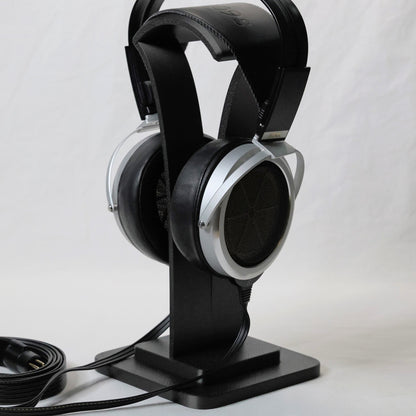 CRESCENDO headphone stand