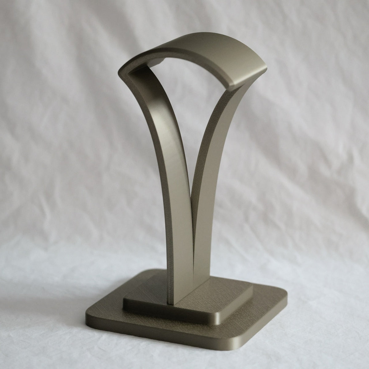 CRESCENDO headphone stand